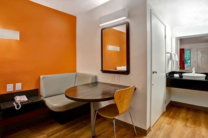 Room 12 of 47